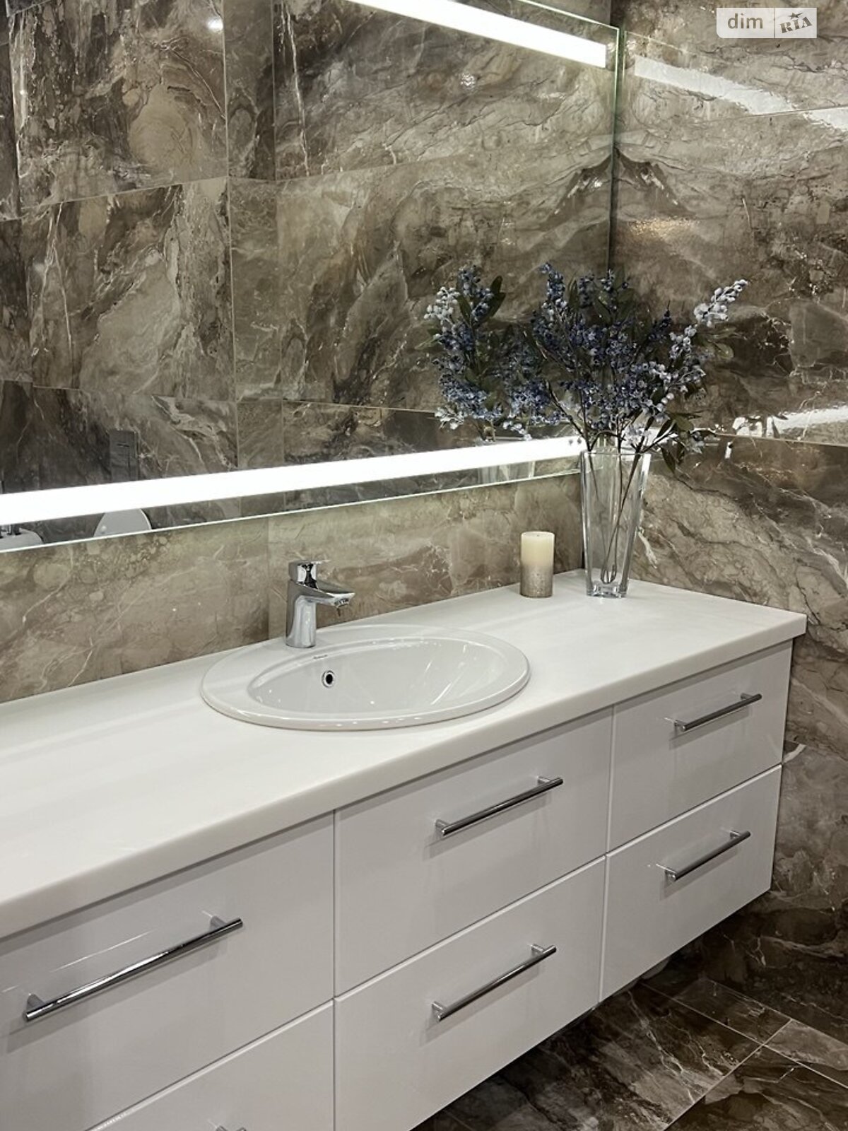 Продажа трехкомнатной квартиры в Виннице, на ул. Зодчих 19, кв. 105, район Подолье фото 1