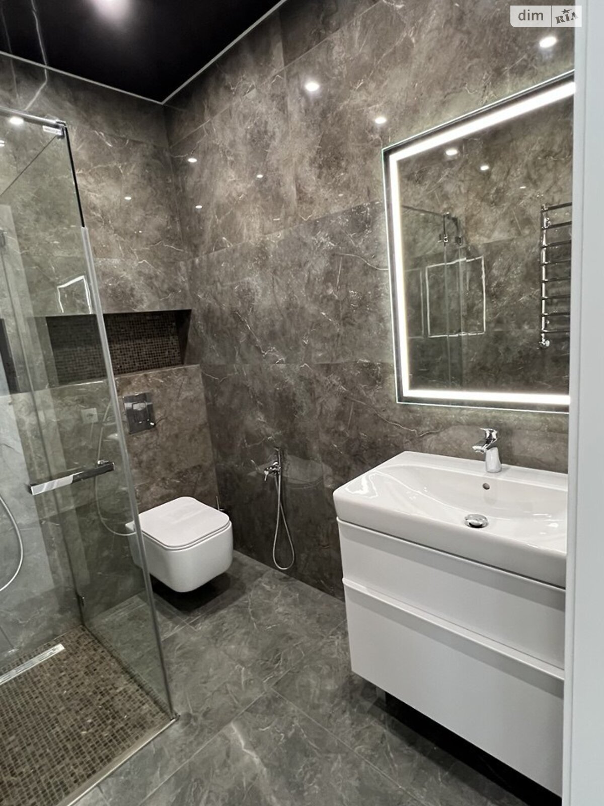 Продажа трехкомнатной квартиры в Виннице, на ул. Зодчих 19, кв. 105, район Подолье фото 1