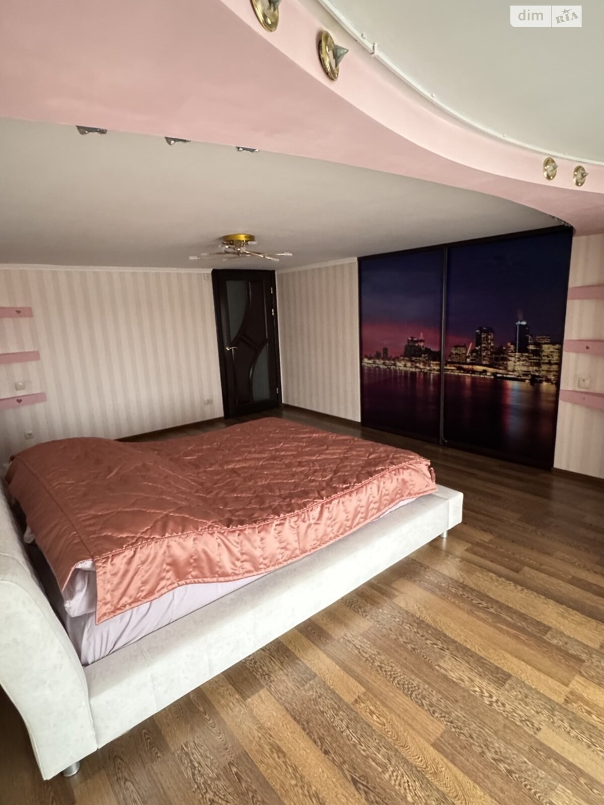 Продаж трикімнатної квартири в Вінниці, на вул. Зодчих 4, район Поділля фото 1