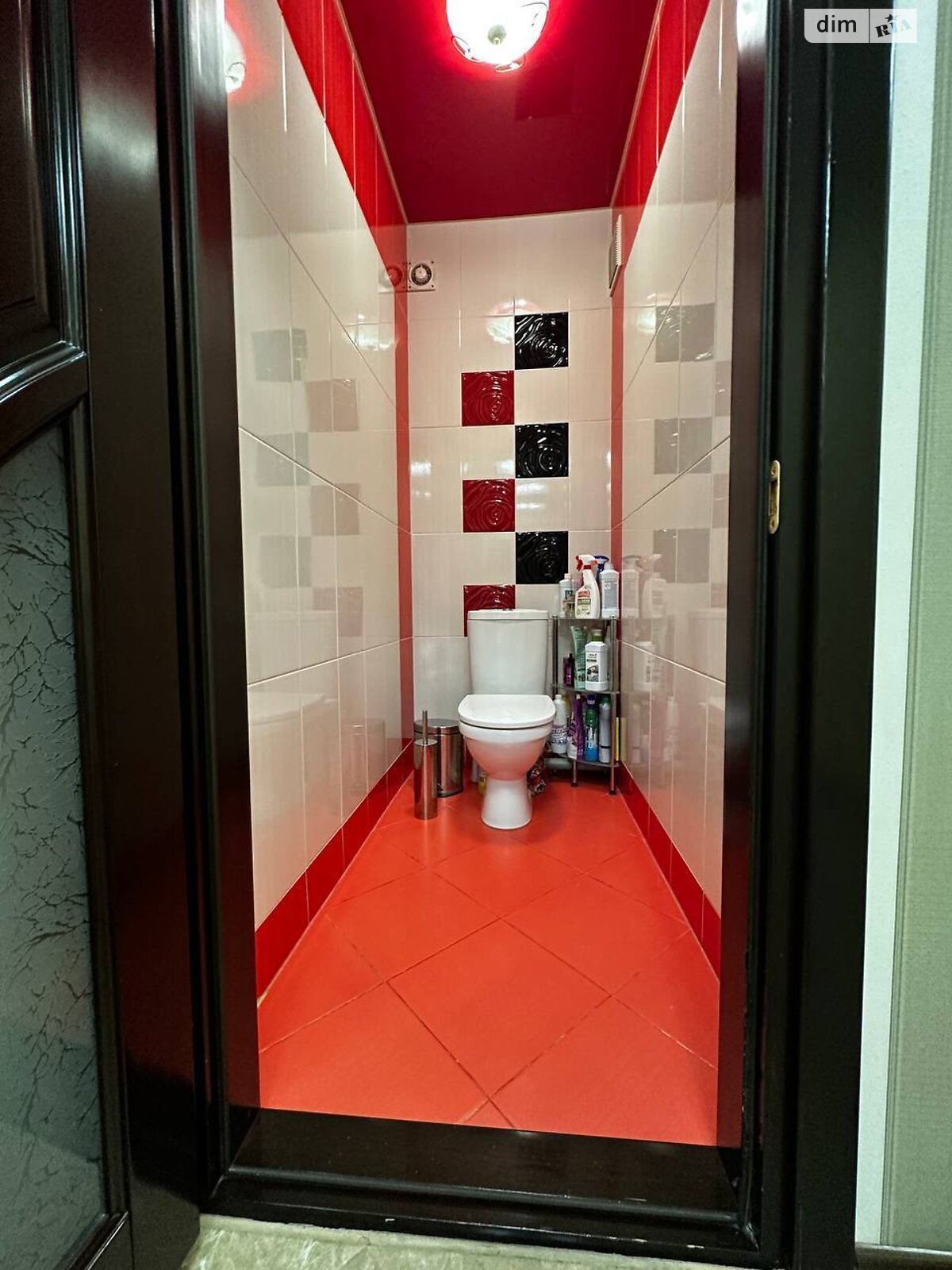 Продаж трикімнатної квартири в Вінниці, на вул. Зодчих 4, район Поділля фото 1