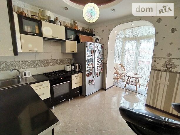 Продажа четырехкомнатной квартиры в Виннице, на ул. Зодчих, район Подолье фото 1 Продажа четырехкомнатной квартиры в Виннице, на ул. Зодчих, район Подолье фото 1