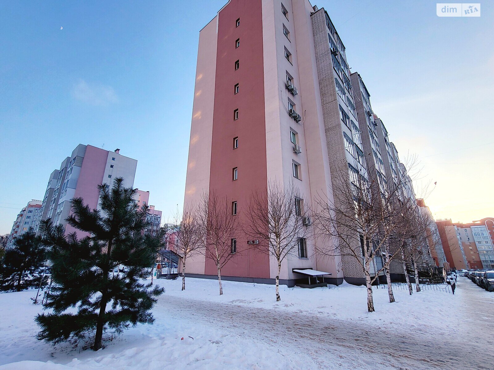 Продажа четырехкомнатной квартиры в Виннице, на ул. Зодчих, район Подолье фото 1