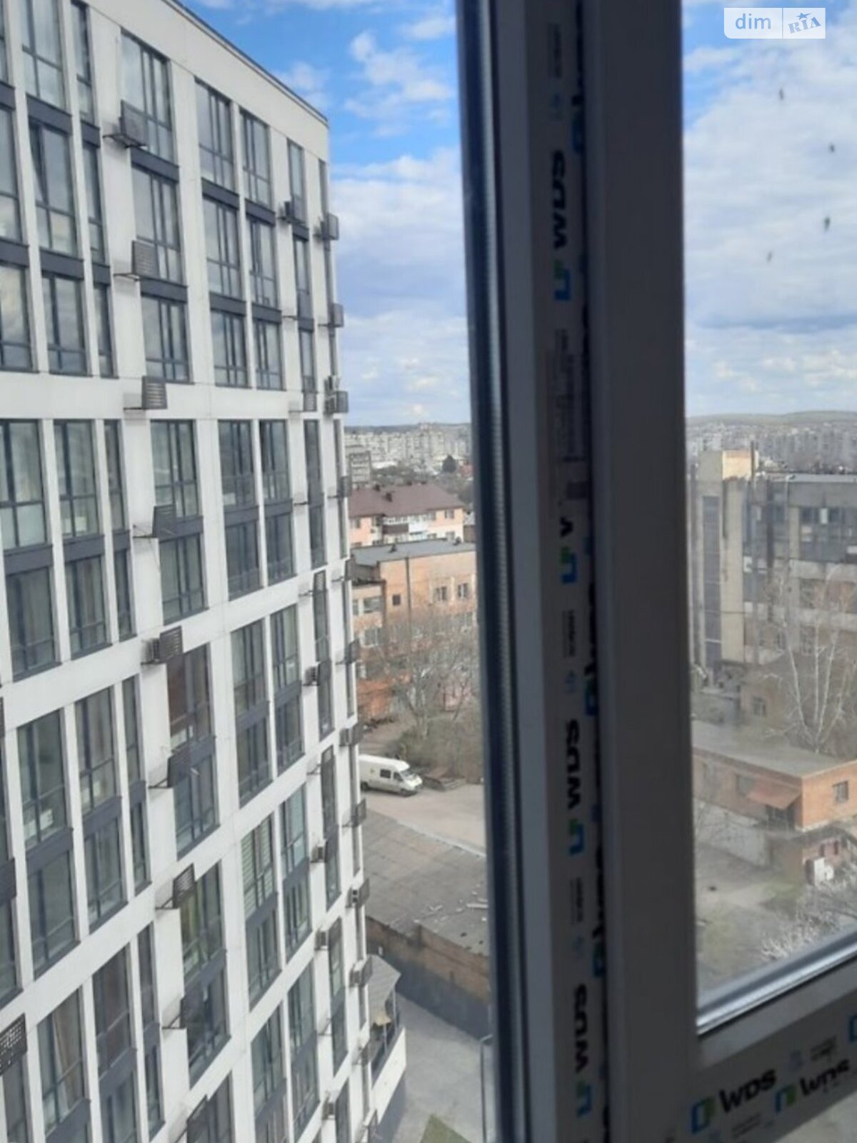 Продаж двокімнатної квартири в Вінниці, на вул. 600-річчя, район Слов'янка фото 1 Продаж двокімнатної квартири в Вінниці, на вул. 600-річчя, район Слов'янка фото 1