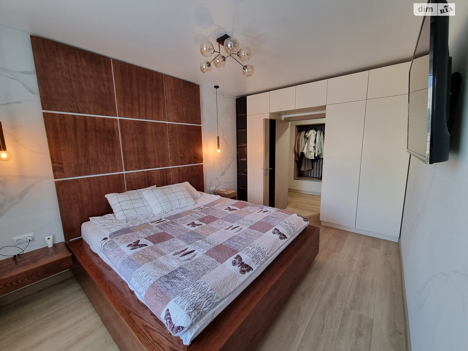 Продажа двухкомнатной квартиры в Виннице, на ул. Агатангела Крымского 33, кв. 6, район Славянка фото 1 Продажа двухкомнатной квартиры в Виннице, на ул. Агатангела Крымского 33, кв. 6, район Славянка фото 1