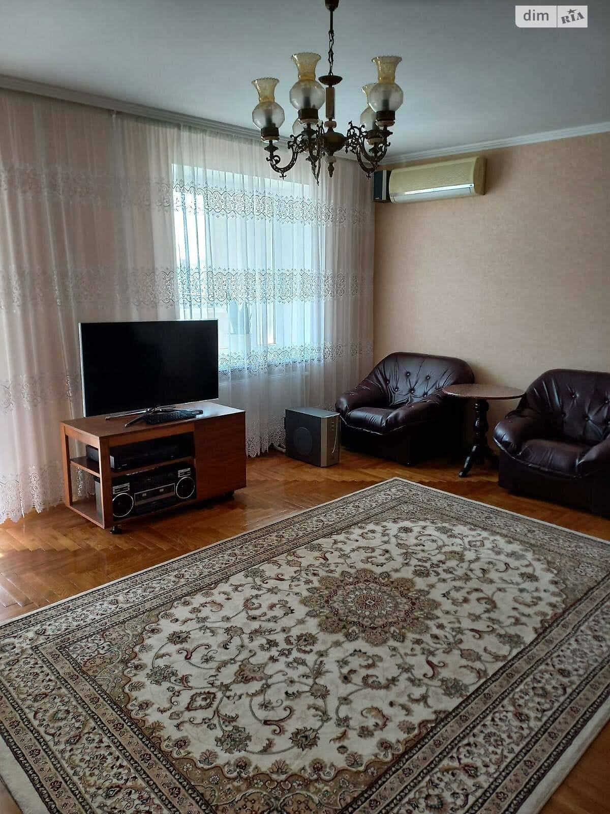 Продаж п`ятикімнатної квартири в Вінниці, на вул. Академіка Заболотного, район Слов'янка фото 1 Продаж п`ятикімнатної квартири в Вінниці, на вул. Академіка Заболотного, район Слов'янка фото 1