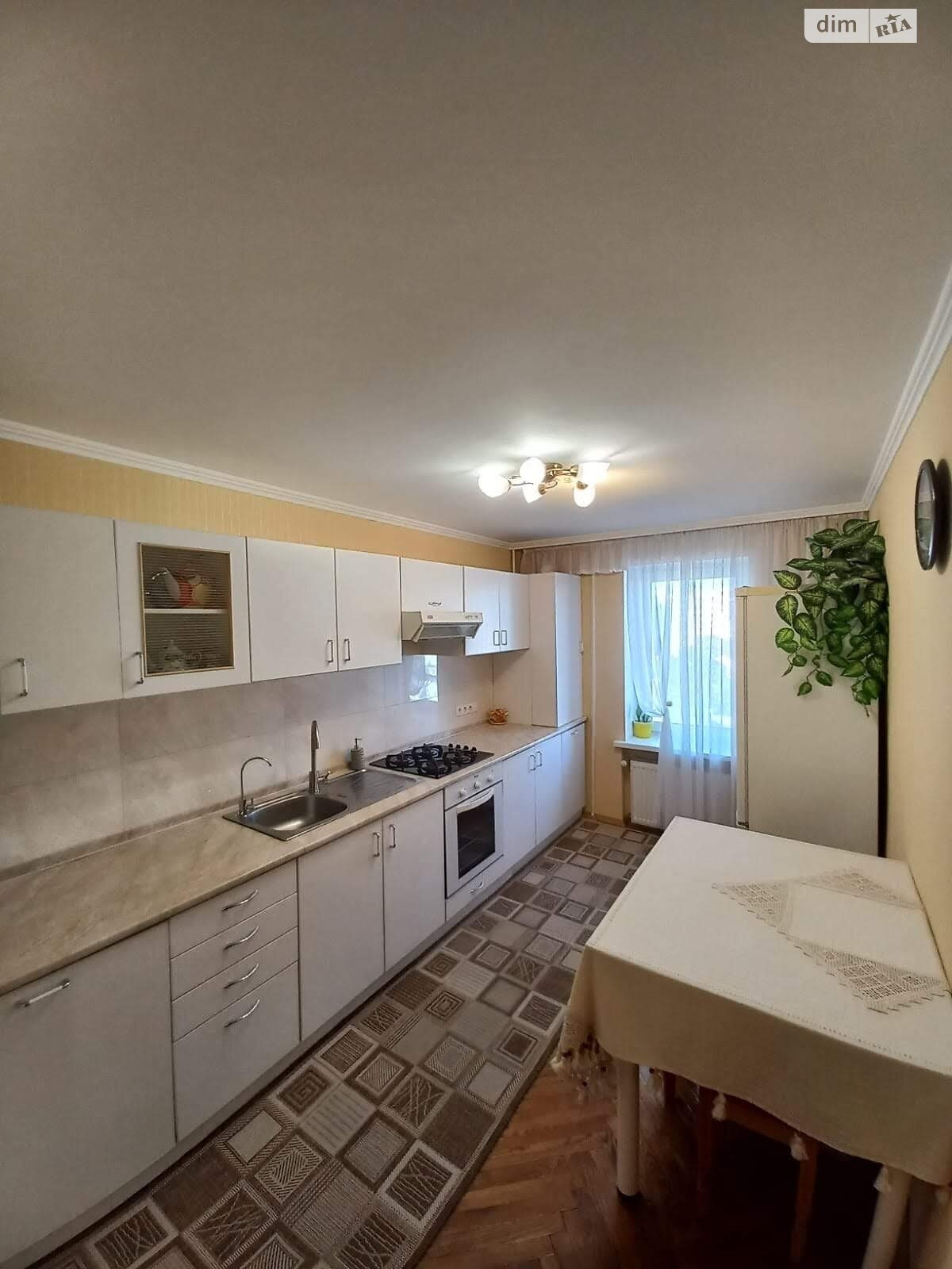 Продаж п`ятикімнатної квартири в Вінниці, на вул. Академіка Заболотного, район Слов'янка фото 1 Продаж п`ятикімнатної квартири в Вінниці, на вул. Академіка Заболотного, район Слов'янка фото 1