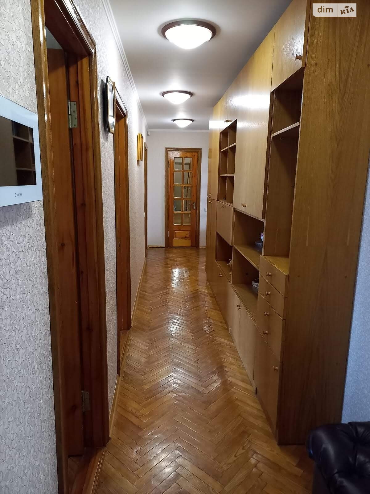 Продаж п`ятикімнатної квартири в Вінниці, на вул. Академіка Заболотного, район Слов'янка фото 1 Продаж п`ятикімнатної квартири в Вінниці, на вул. Академіка Заболотного, район Слов'янка фото 1