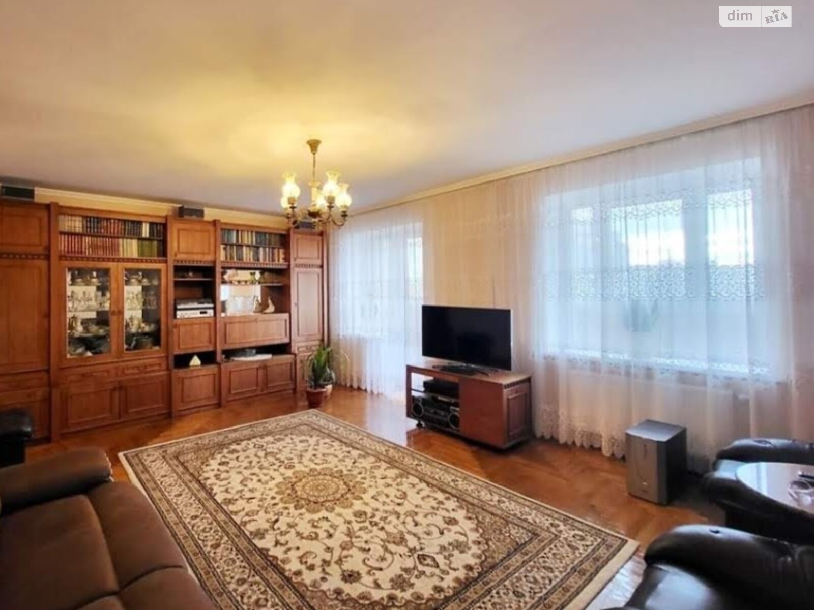 Продаж п`ятикімнатної квартири в Вінниці, на вул. Академіка Заболотного, район Слов'янка фото 1 Продаж п`ятикімнатної квартири в Вінниці, на вул. Академіка Заболотного, район Слов'янка фото 1