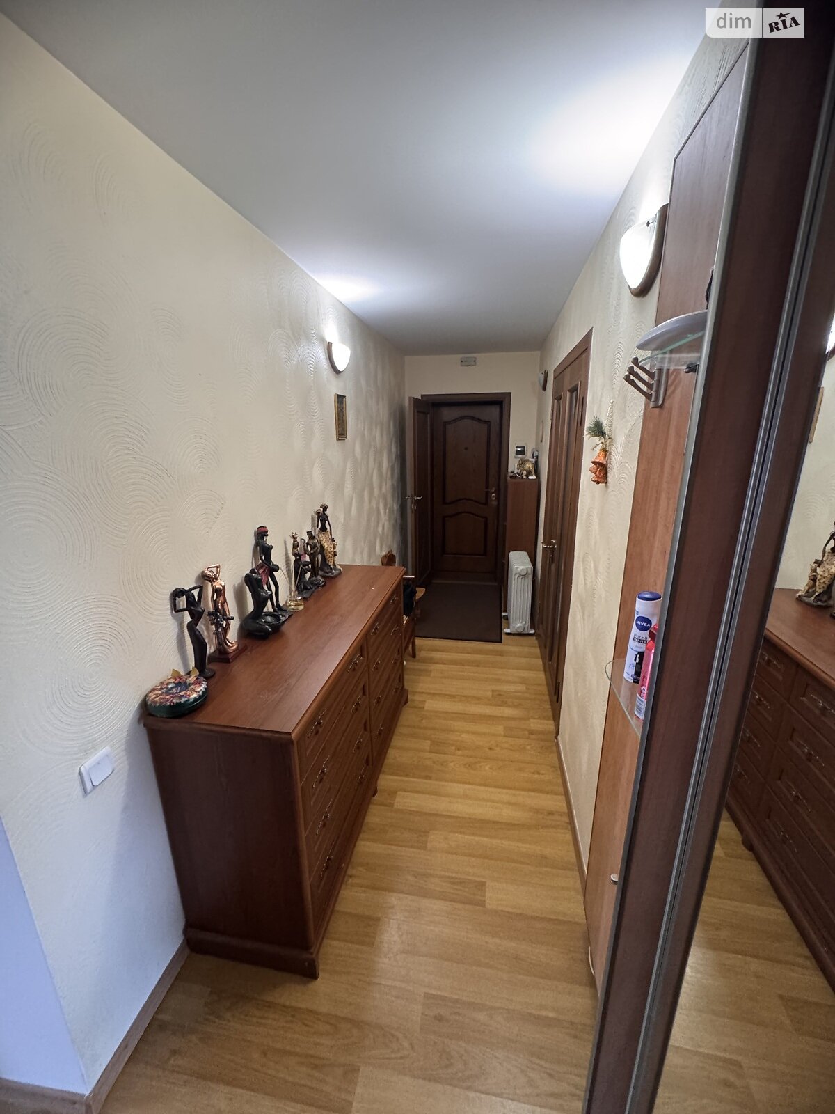 Продаж двокімнатної квартири в Вінниці, на вул. Олександри Бурбело, район Слов'янка фото 1 Продаж двокімнатної квартири в Вінниці, на вул. Олександри Бурбело, район Слов'янка фото 1