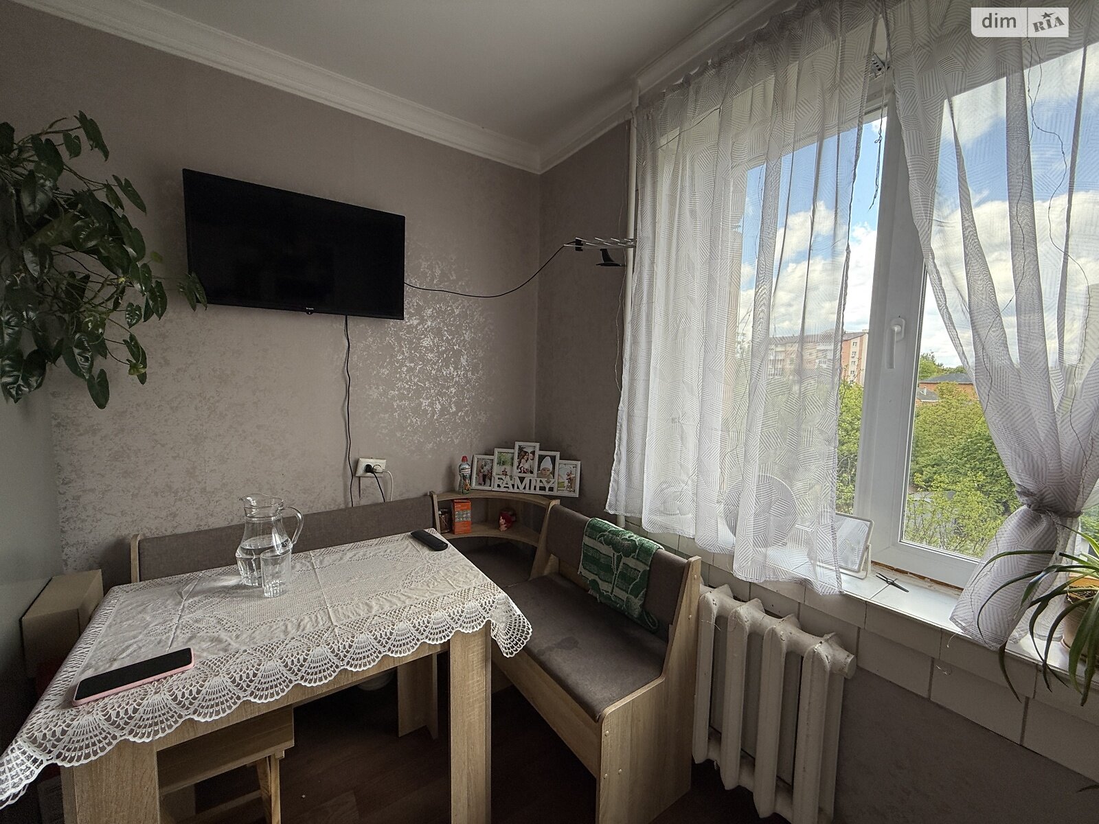 Продаж однокімнатної квартири в Вінниці, на вул. Дмитра Майбороди 42, район Слов'янка фото 1 Продаж однокімнатної квартири в Вінниці, на вул. Дмитра Майбороди 42, район Слов'янка фото 1