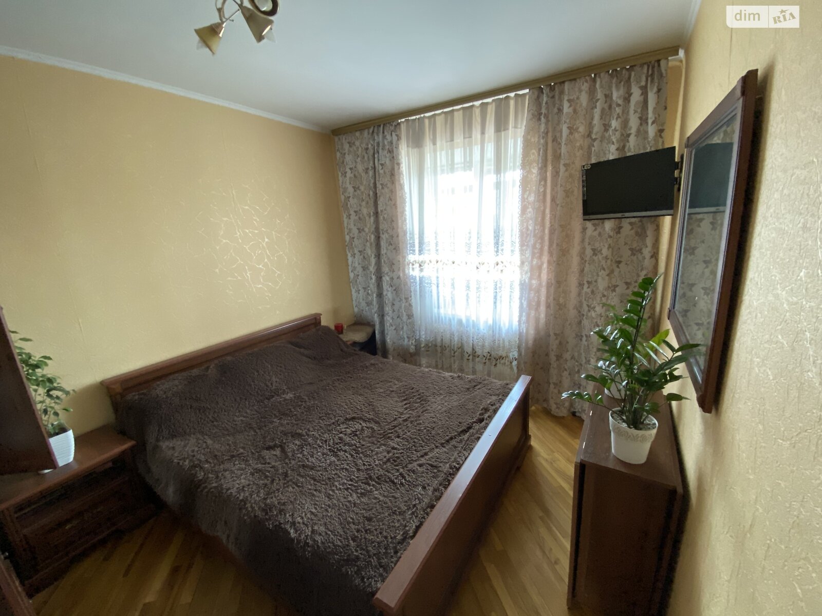 Продаж трикімнатної квартири в Вінниці, на вул. Дмитра Майбороди, район Слов'янка фото 1 Продаж трикімнатної квартири в Вінниці, на вул. Дмитра Майбороди, район Слов'янка фото 1