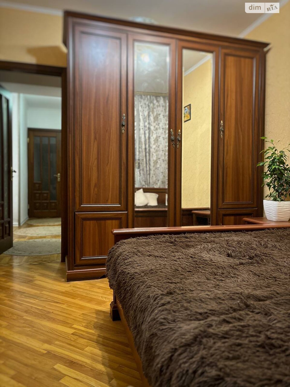 Продажа четырехкомнатной квартиры в Виннице, на ул. Дмитрия Майбороды 17, район Славянка фото 1 Продажа четырехкомнатной квартиры в Виннице, на ул. Дмитрия Майбороды 17, район Славянка фото 1