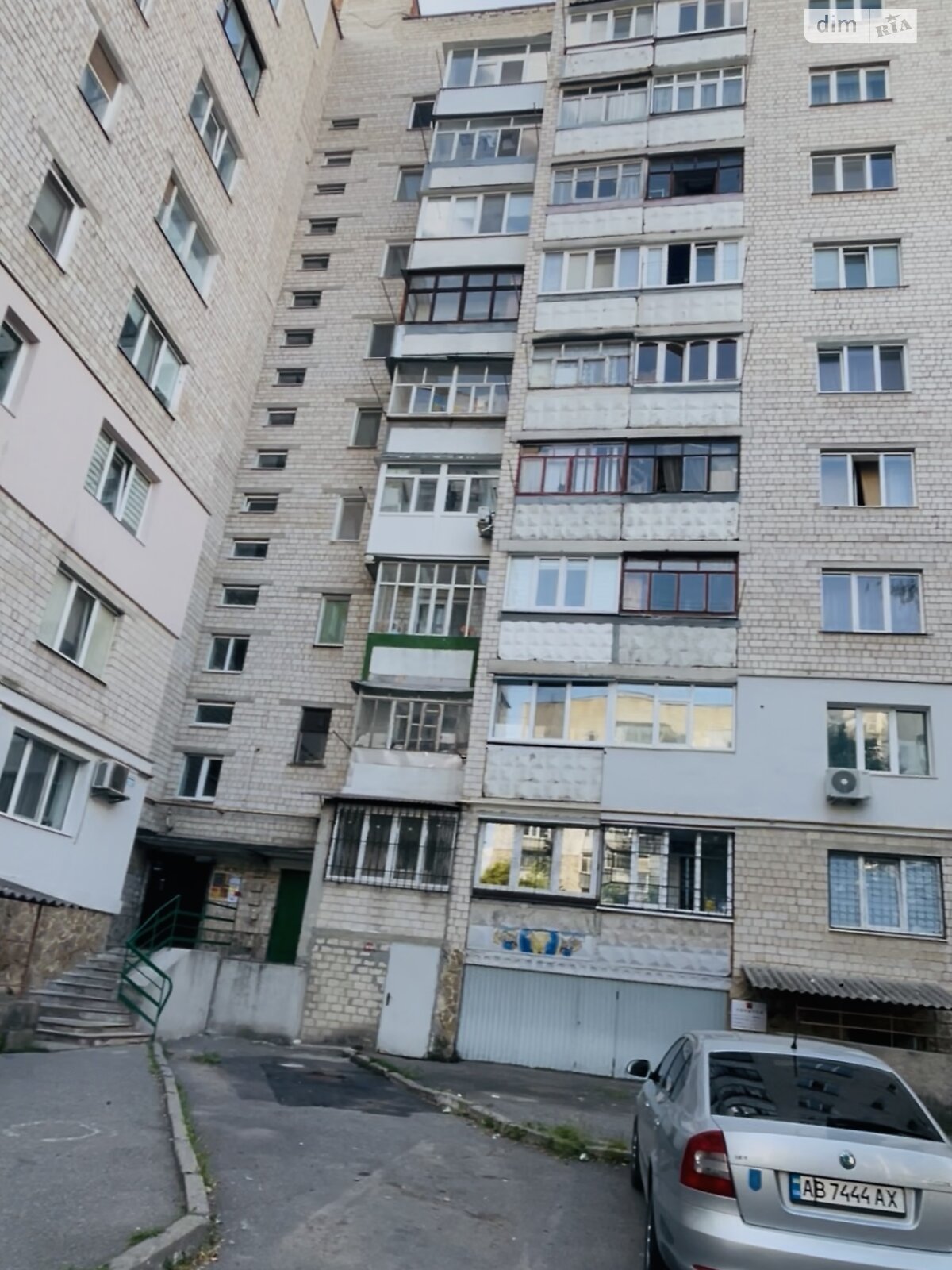 Продажа четырехкомнатной квартиры в Виннице, на ул. Дмитрия Майбороды 17, район Славянка фото 1 Продажа четырехкомнатной квартиры в Виннице, на ул. Дмитрия Майбороды 17, район Славянка фото 1