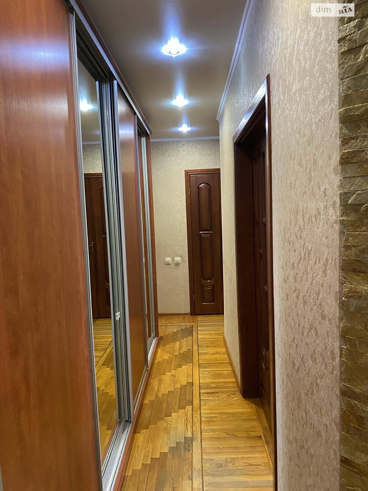 Продаж трикімнатної квартири в Вінниці, на шосе Хмельницьке 49, район Слов'янка фото 1 Продаж трикімнатної квартири в Вінниці, на шосе Хмельницьке 49, район Слов'янка фото 1