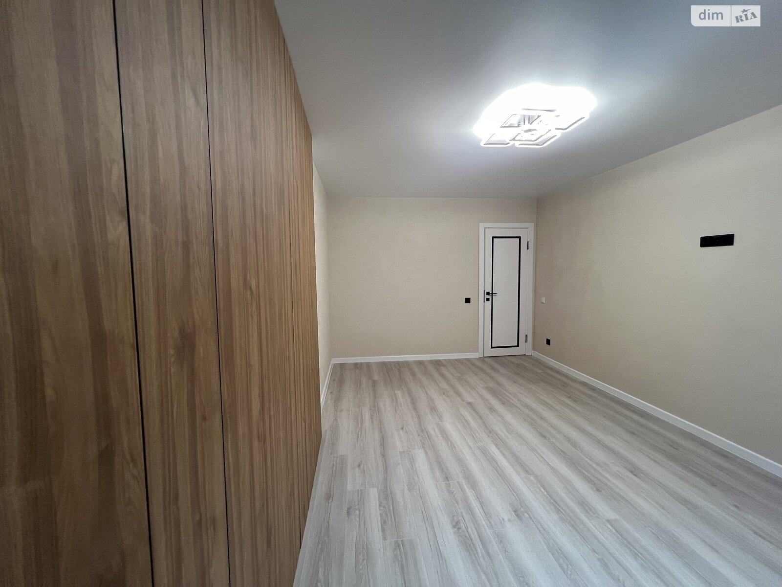 Продаж однокімнатної квартири в Вінниці, на вул. Костянтина Василенка 14В, район Слов'янка фото 1 Продаж однокімнатної квартири в Вінниці, на вул. Костянтина Василенка 14В, район Слов'янка фото 1
