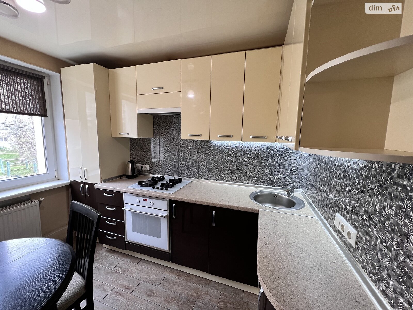 Продаж трикімнатної квартири в Вінниці, на вул. Костянтина Василенка 4, район Слов'янка фото 1 Продаж трикімнатної квартири в Вінниці, на вул. Костянтина Василенка 4, район Слов'янка фото 1