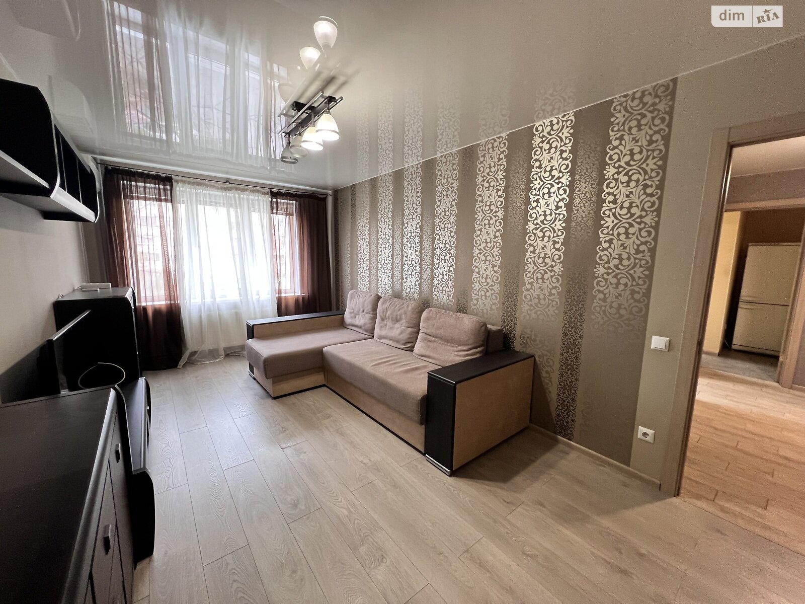 Продаж трикімнатної квартири в Вінниці, на вул. Костянтина Василенка 4, район Слов'янка фото 1 Продаж трикімнатної квартири в Вінниці, на вул. Костянтина Василенка 4, район Слов'янка фото 1