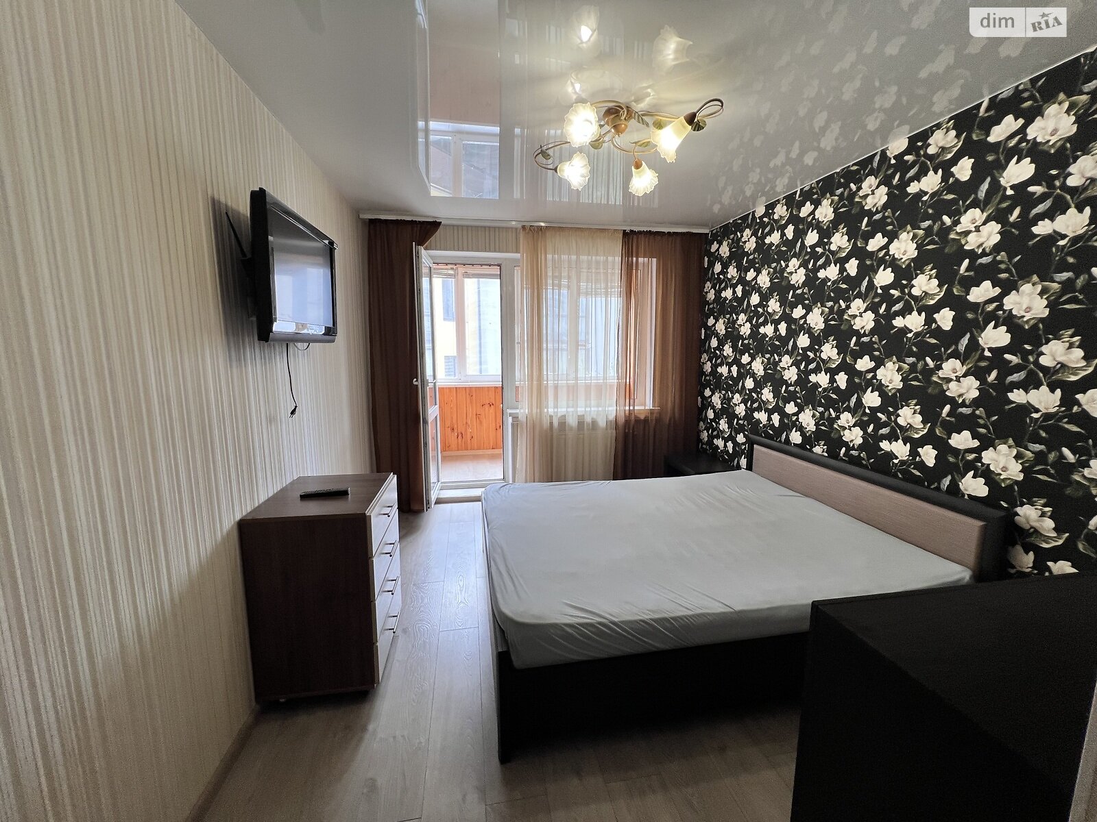 Продаж трикімнатної квартири в Вінниці, на вул. Костянтина Василенка 4, район Слов'янка фото 1 Продаж трикімнатної квартири в Вінниці, на вул. Костянтина Василенка 4, район Слов'янка фото 1