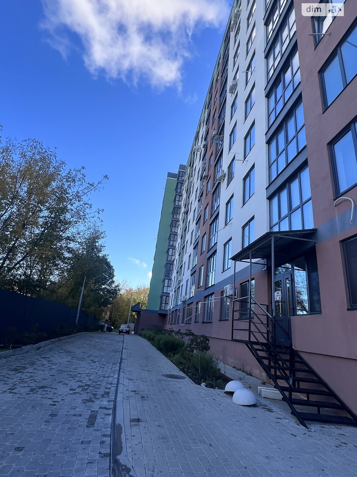 Продаж двокімнатної квартири в Вінниці, на вул. Костянтина Василенка, район Слов'янка фото 1 Продаж двокімнатної квартири в Вінниці, на вул. Костянтина Василенка, район Слов'янка фото 1