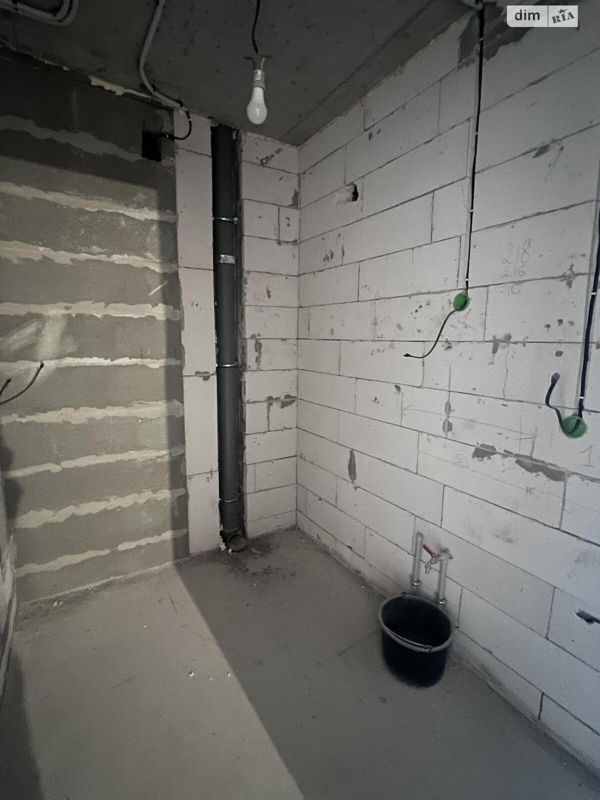 Продаж двокімнатної квартири в Вінниці, на вул. Костянтина Василенка, район Слов'янка фото 1 Продаж двокімнатної квартири в Вінниці, на вул. Костянтина Василенка, район Слов'янка фото 1