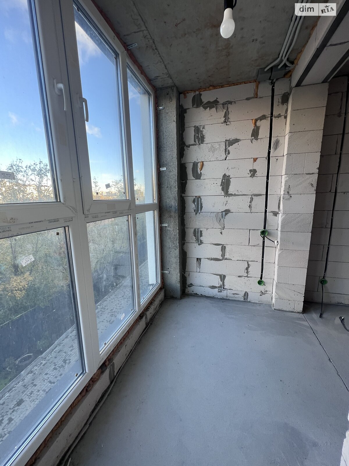 Продаж двокімнатної квартири в Вінниці, на вул. Костянтина Василенка, район Слов'янка фото 1 Продаж двокімнатної квартири в Вінниці, на вул. Костянтина Василенка, район Слов'янка фото 1