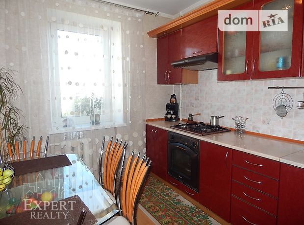 Продажа трехкомнатной квартиры в Виннице, на ул. Константиновича район Славянка фото 1 Продажа трехкомнатной квартиры в Виннице, на ул. Константиновича район Славянка фото 1