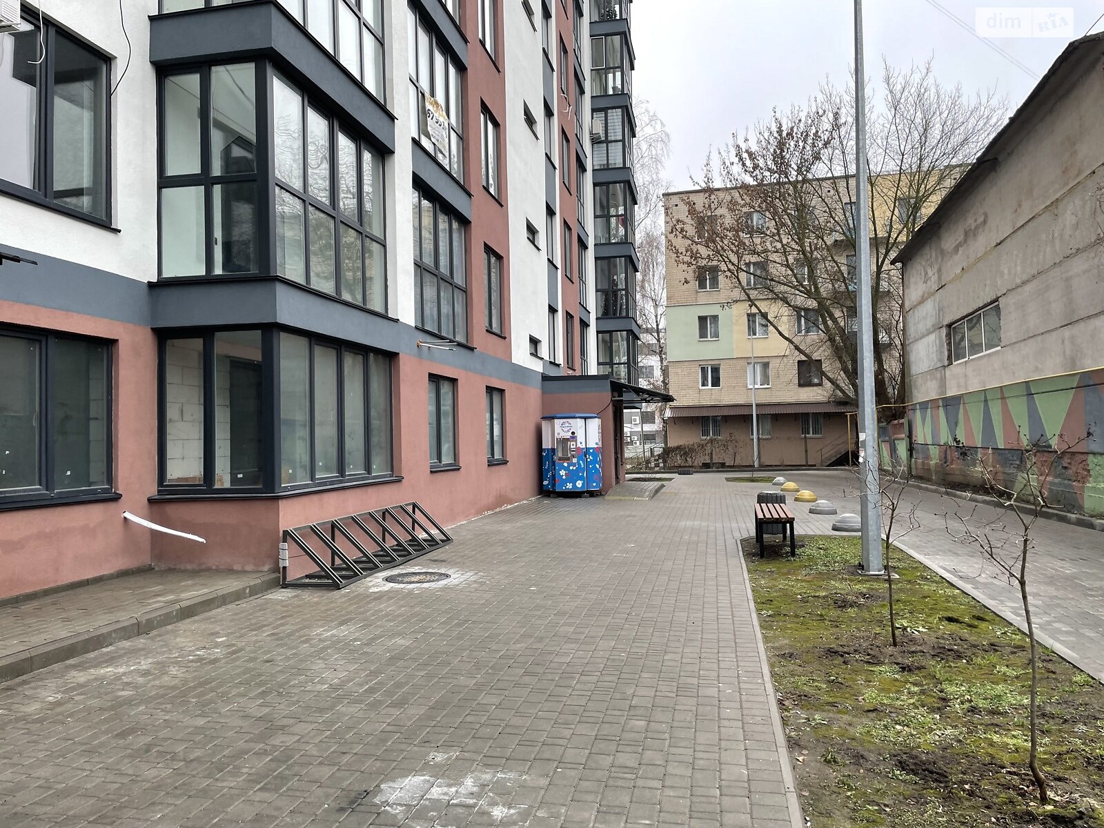 Продаж двокімнатної квартири в Вінниці, на вул. Лялі Ратушної, район Слов'янка фото 1 Продаж двокімнатної квартири в Вінниці, на вул. Лялі Ратушної, район Слов'янка фото 1