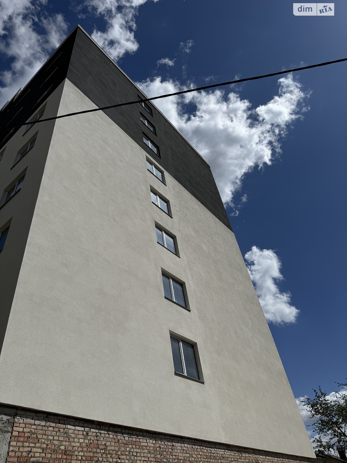 Продаж трикімнатної квартири в Вінниці, на вул. Лялі Ратушної 23, район Слов'янка фото 1 Продаж трикімнатної квартири в Вінниці, на вул. Лялі Ратушної 23, район Слов'янка фото 1