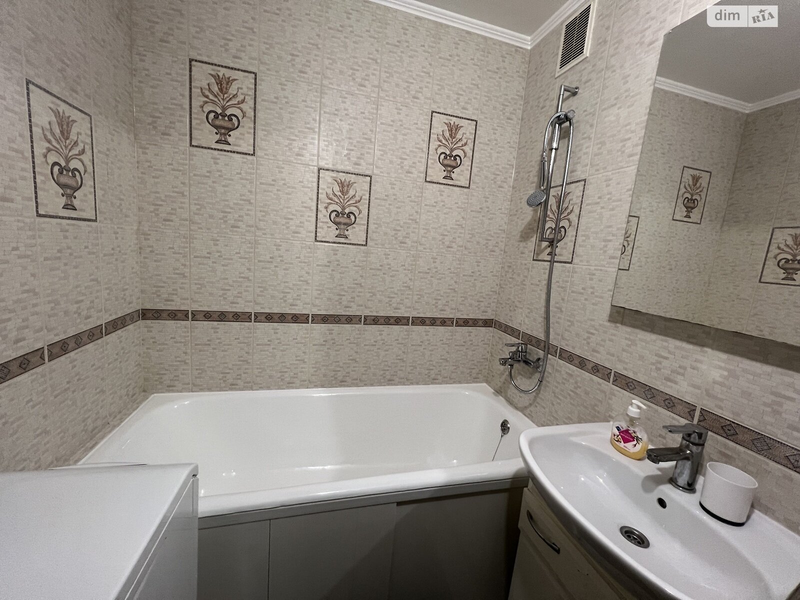 Продажа трехкомнатной квартиры в Виннице, на ул. Ляли Ратушной 79, район Славянка фото 1 Продажа трехкомнатной квартиры в Виннице, на ул. Ляли Ратушной 79, район Славянка фото 1