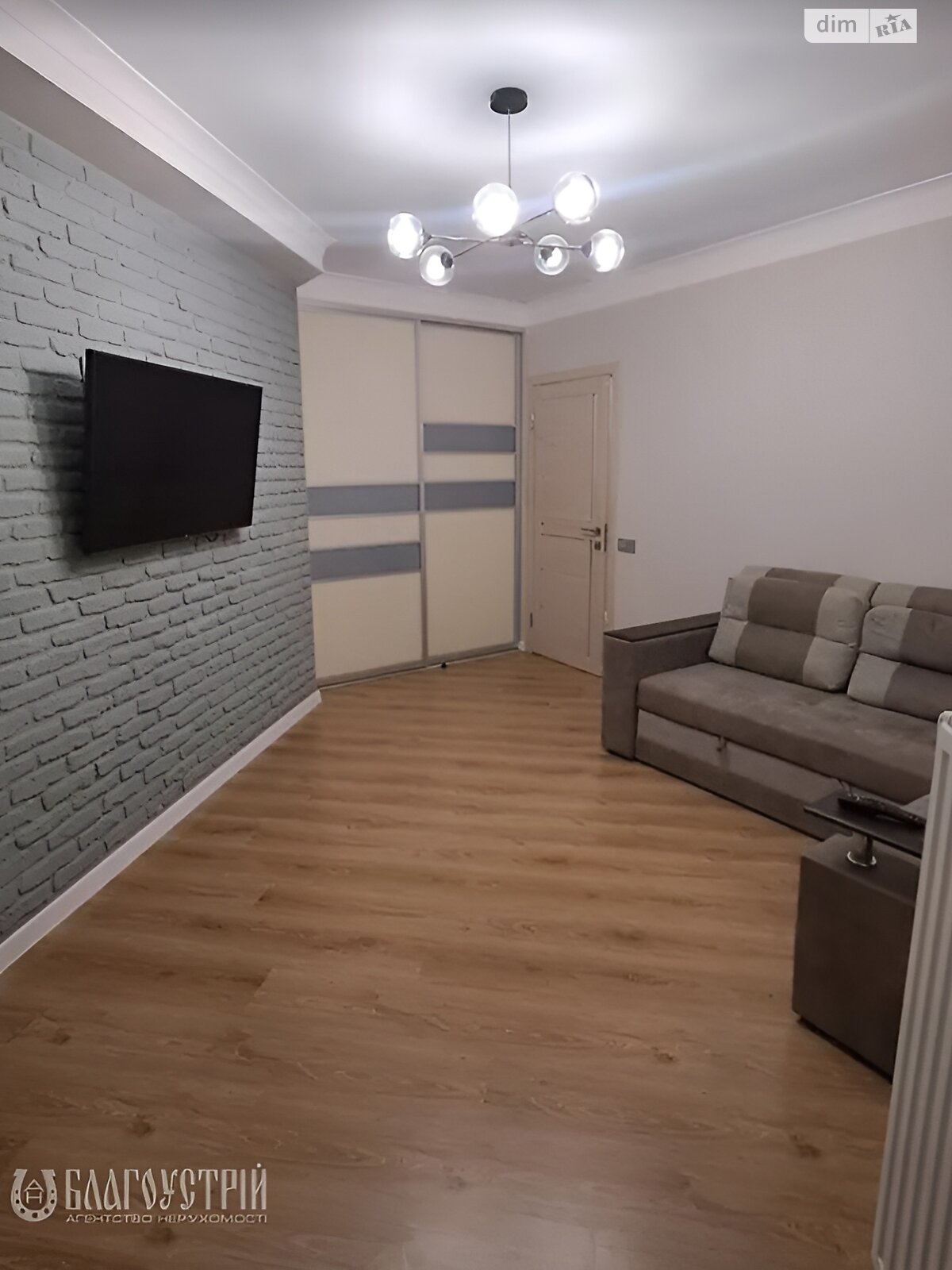 Продажа двухкомнатной квартиры в Виннице, на ул. Пирогова 76В, район Славянка фото 1 Продажа двухкомнатной квартиры в Виннице, на ул. Пирогова 76В, район Славянка фото 1