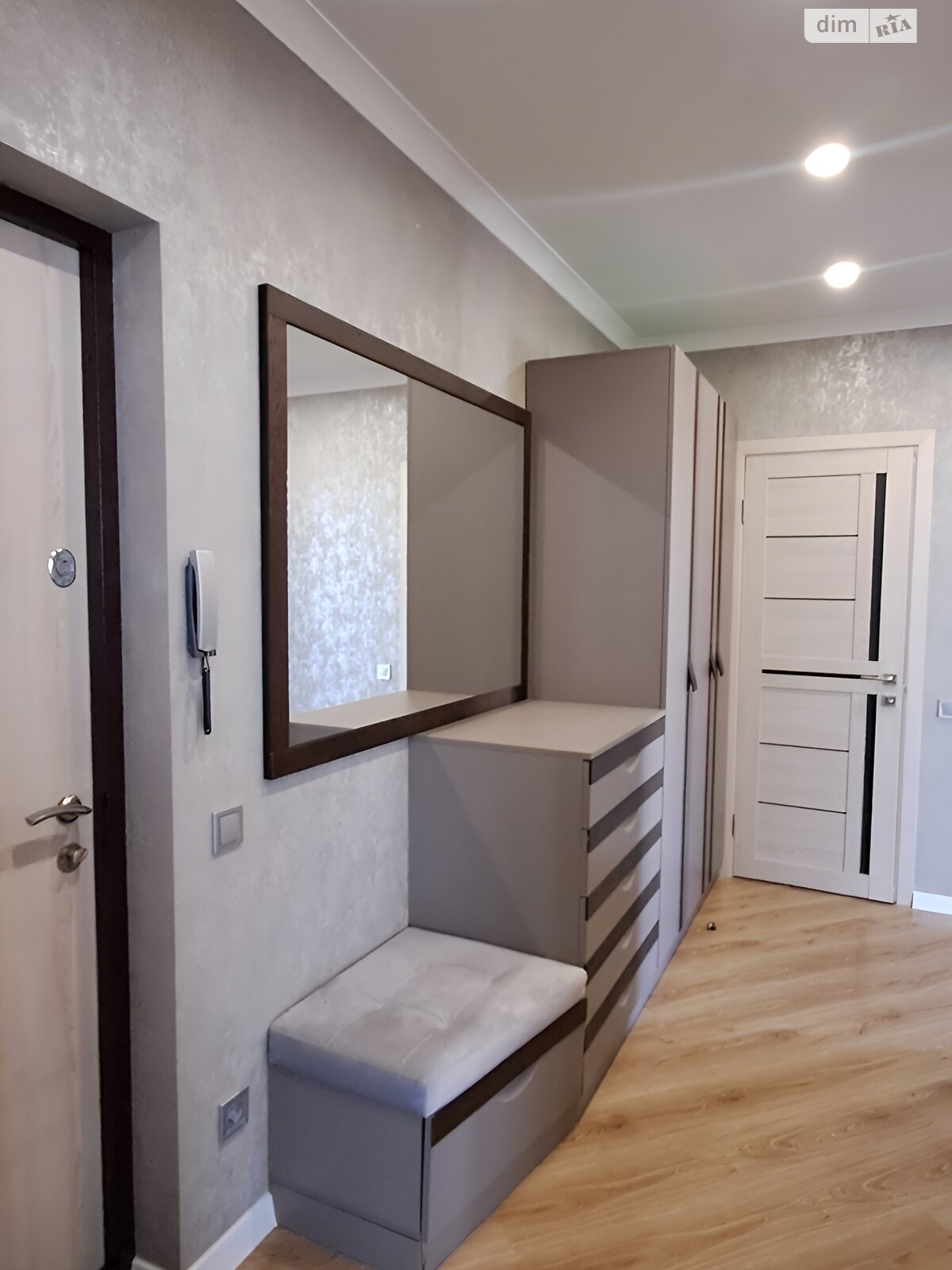 Продажа двухкомнатной квартиры в Виннице, на ул. Пирогова 76В, район Славянка фото 1 Продажа двухкомнатной квартиры в Виннице, на ул. Пирогова 76В, район Славянка фото 1