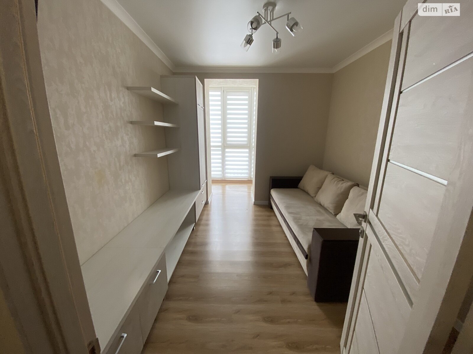 Продажа двухкомнатной квартиры в Виннице, на ул. Пирогова 76, кв. 15, район Славянка фото 1 Продажа двухкомнатной квартиры в Виннице, на ул. Пирогова 76, кв. 15, район Славянка фото 1
