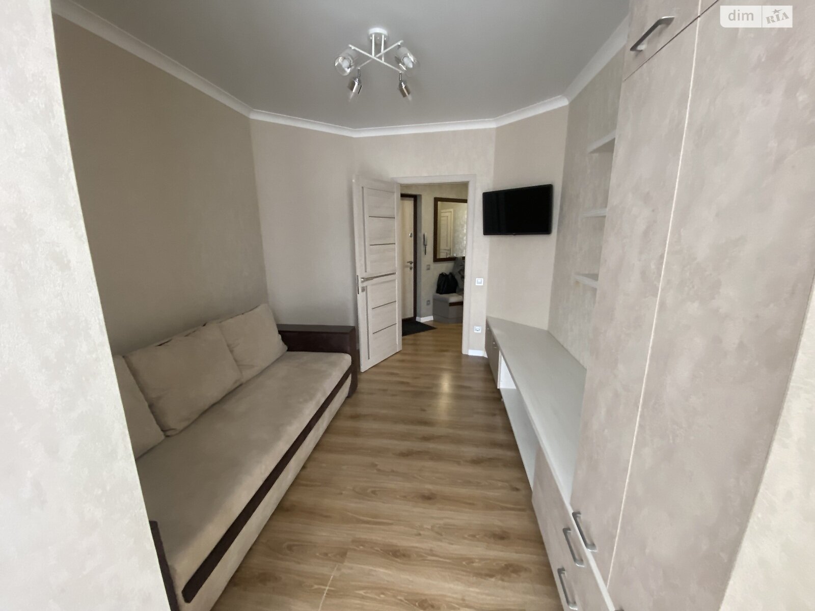Продажа двухкомнатной квартиры в Виннице, на ул. Пирогова 76, кв. 15, район Славянка фото 1 Продажа двухкомнатной квартиры в Виннице, на ул. Пирогова 76, кв. 15, район Славянка фото 1