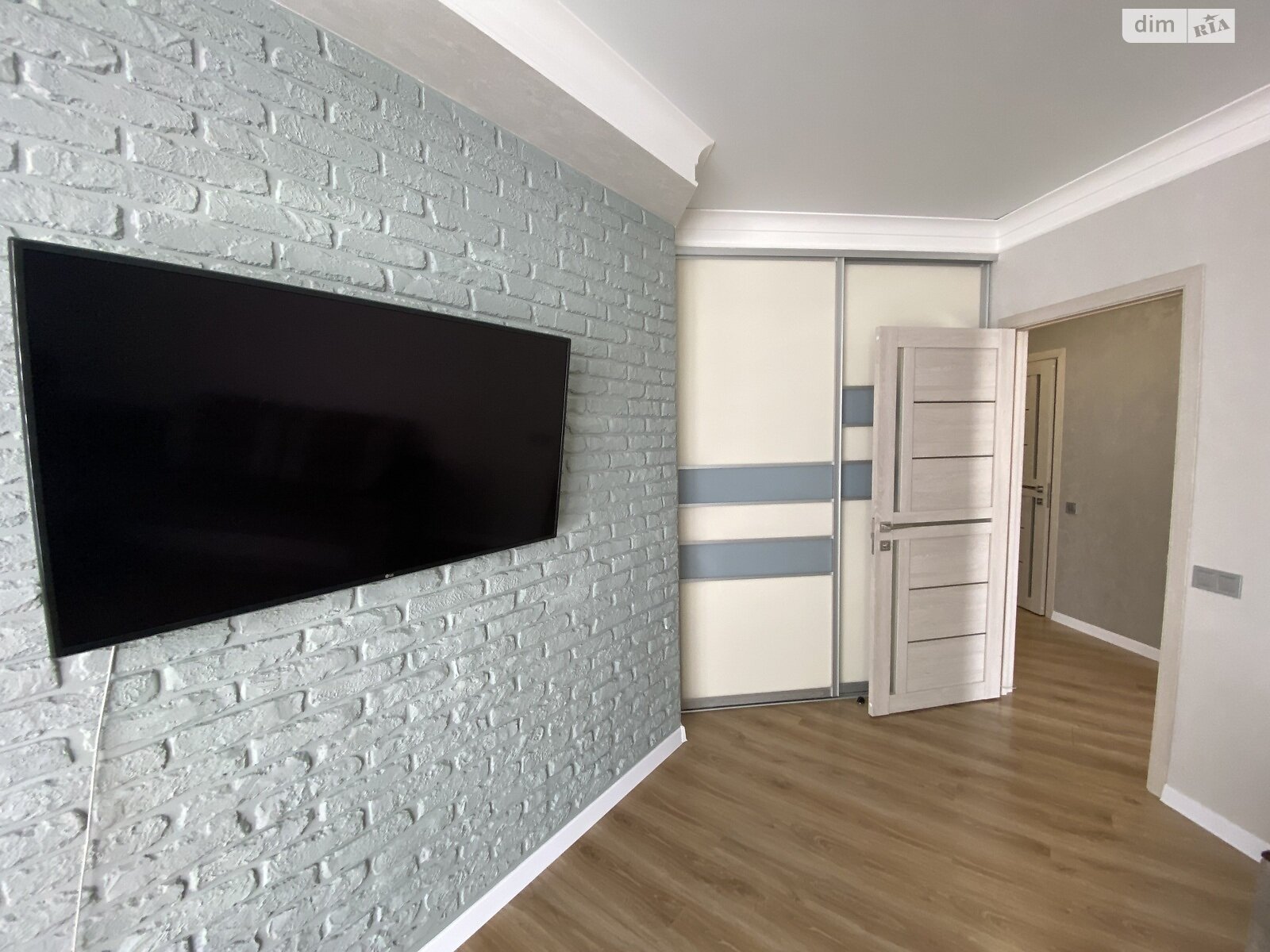 Продажа двухкомнатной квартиры в Виннице, на ул. Пирогова 76, кв. 15, район Славянка фото 1 Продажа двухкомнатной квартиры в Виннице, на ул. Пирогова 76, кв. 15, район Славянка фото 1