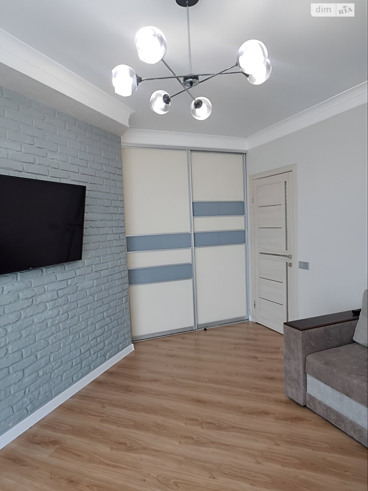 Продаж двокімнатної квартири в Вінниці, на вул. Пирогова, район Слов'янка фото 1 Продаж двокімнатної квартири в Вінниці, на вул. Пирогова, район Слов'янка фото 1