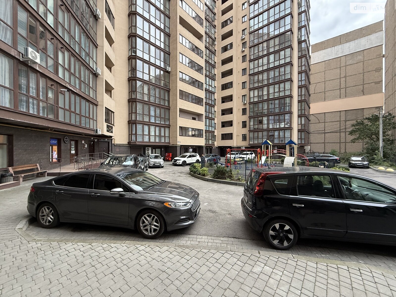 Продаж двокімнатної квартири в Вінниці, на вул. Пирогова 76В, район Слов'янка фото 1 Продаж двокімнатної квартири в Вінниці, на вул. Пирогова 76В, район Слов'янка фото 1