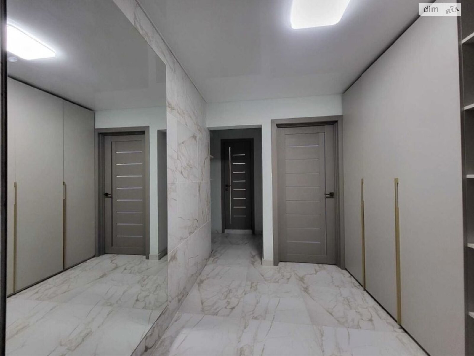 Продажа трехкомнатной квартиры в Виннице, на ул. Пирогова, район Славянка фото 1 Продажа трехкомнатной квартиры в Виннице, на ул. Пирогова, район Славянка фото 1