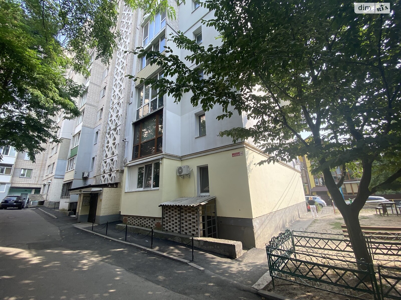 Продаж трикімнатної квартири в Вінниці, на пров. Наскрізний 14, район Слов'янка фото 1 Продаж трикімнатної квартири в Вінниці, на пров. Наскрізний 14, район Слов'янка фото 1