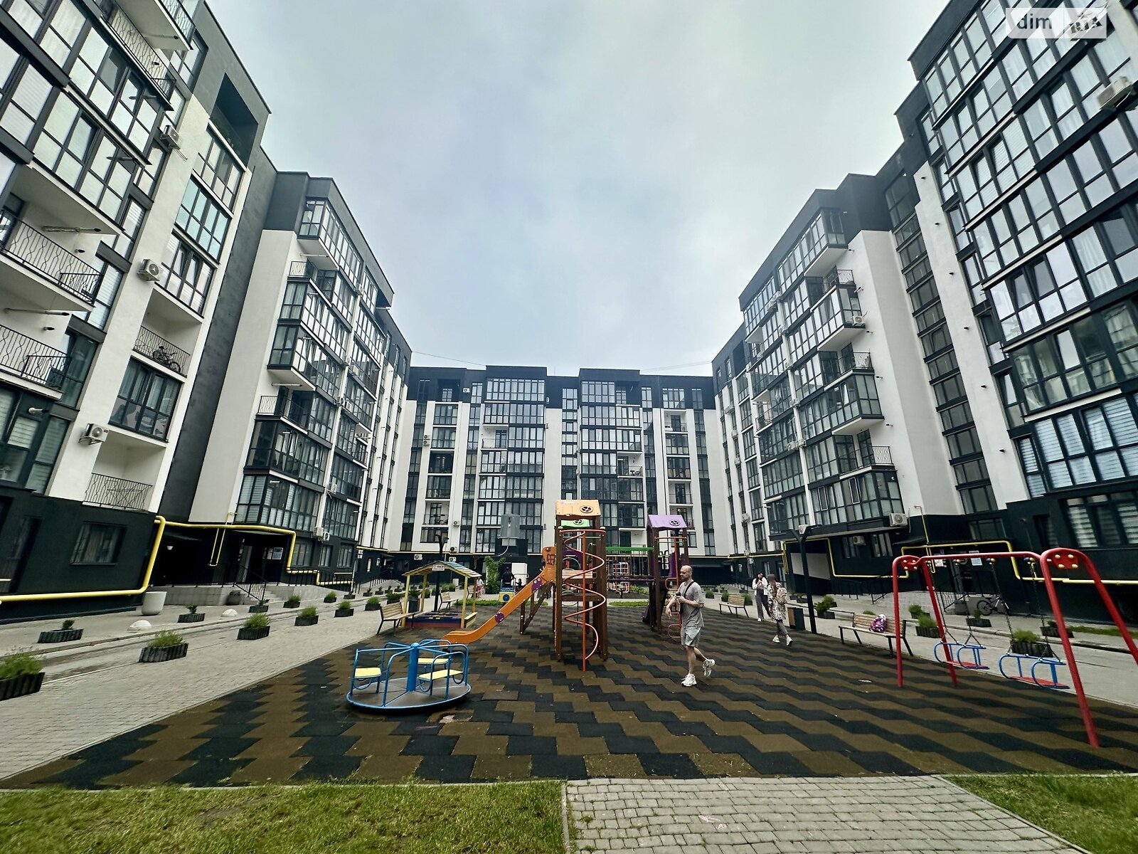 Продаж чотирикімнатної квартири в Вінниці, на вул. Трамвайна, район Слов'янка фото 1 Продаж чотирикімнатної квартири в Вінниці, на вул. Трамвайна, район Слов'янка фото 1