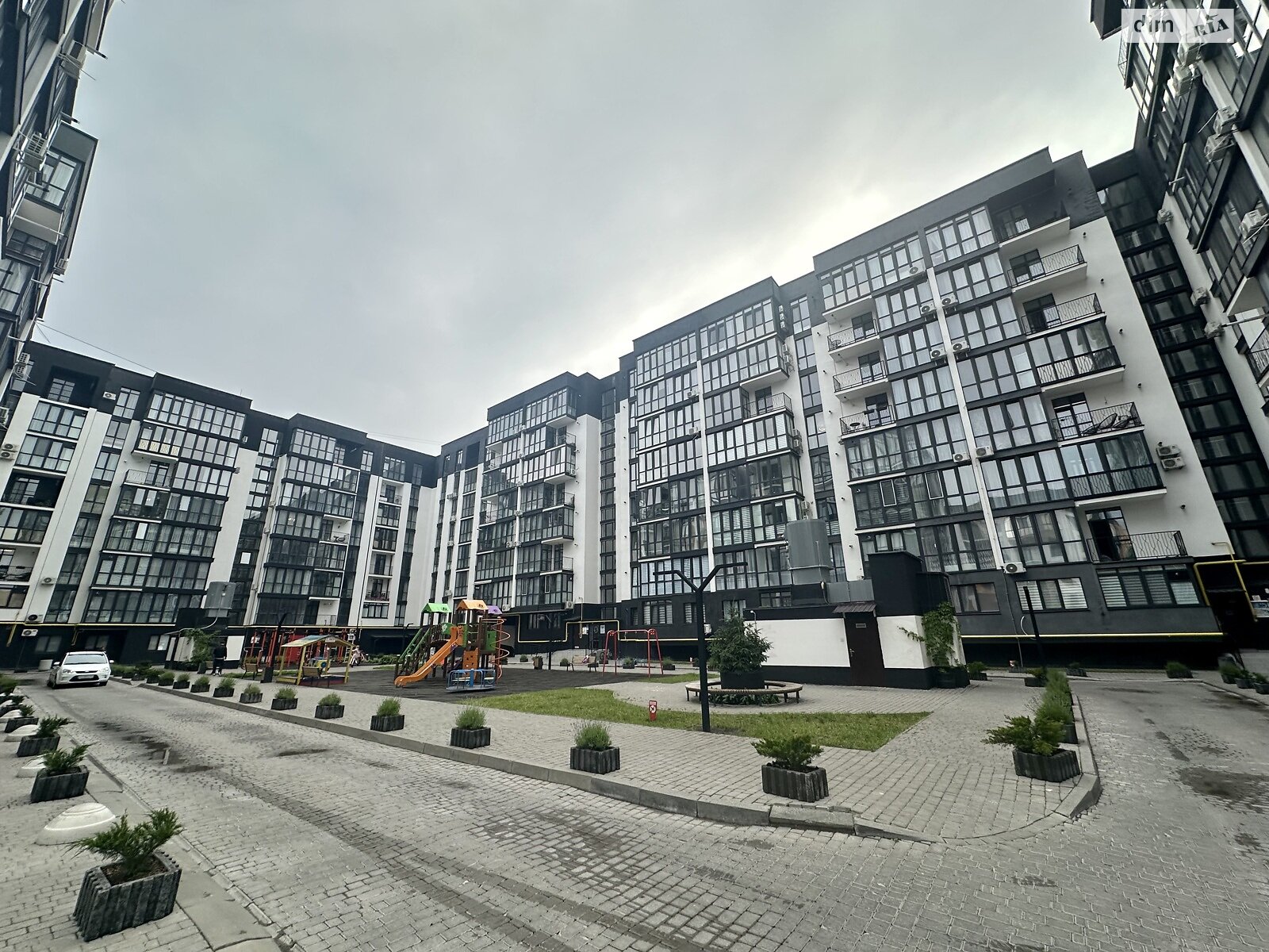 Продаж чотирикімнатної квартири в Вінниці, на вул. Трамвайна, район Слов'янка фото 1 Продаж чотирикімнатної квартири в Вінниці, на вул. Трамвайна, район Слов'янка фото 1