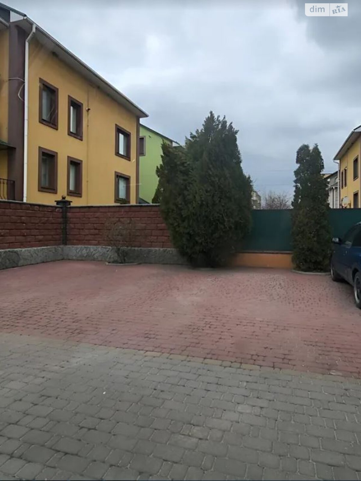 Продаж трикімнатної квартири в Вінниці, на пл. Северина Наливайка, район Староміський фото 1 Продаж трикімнатної квартири в Вінниці, на пл. Северина Наливайка, район Староміський фото 1