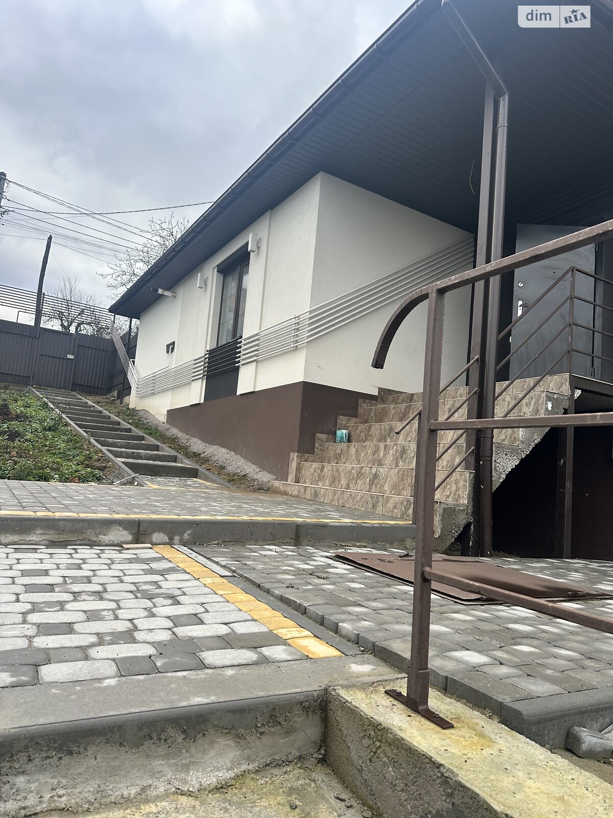 Продаж однокімнатної квартири в Вінниці, на вул. Братів Котенків 5, район Старе місто фото 1