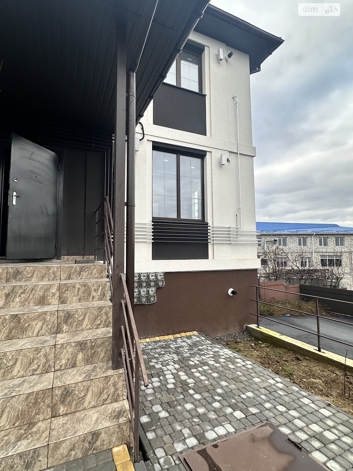 Продаж однокімнатної квартири в Вінниці, на вул. Братів Котенків 5, район Старе місто фото 1