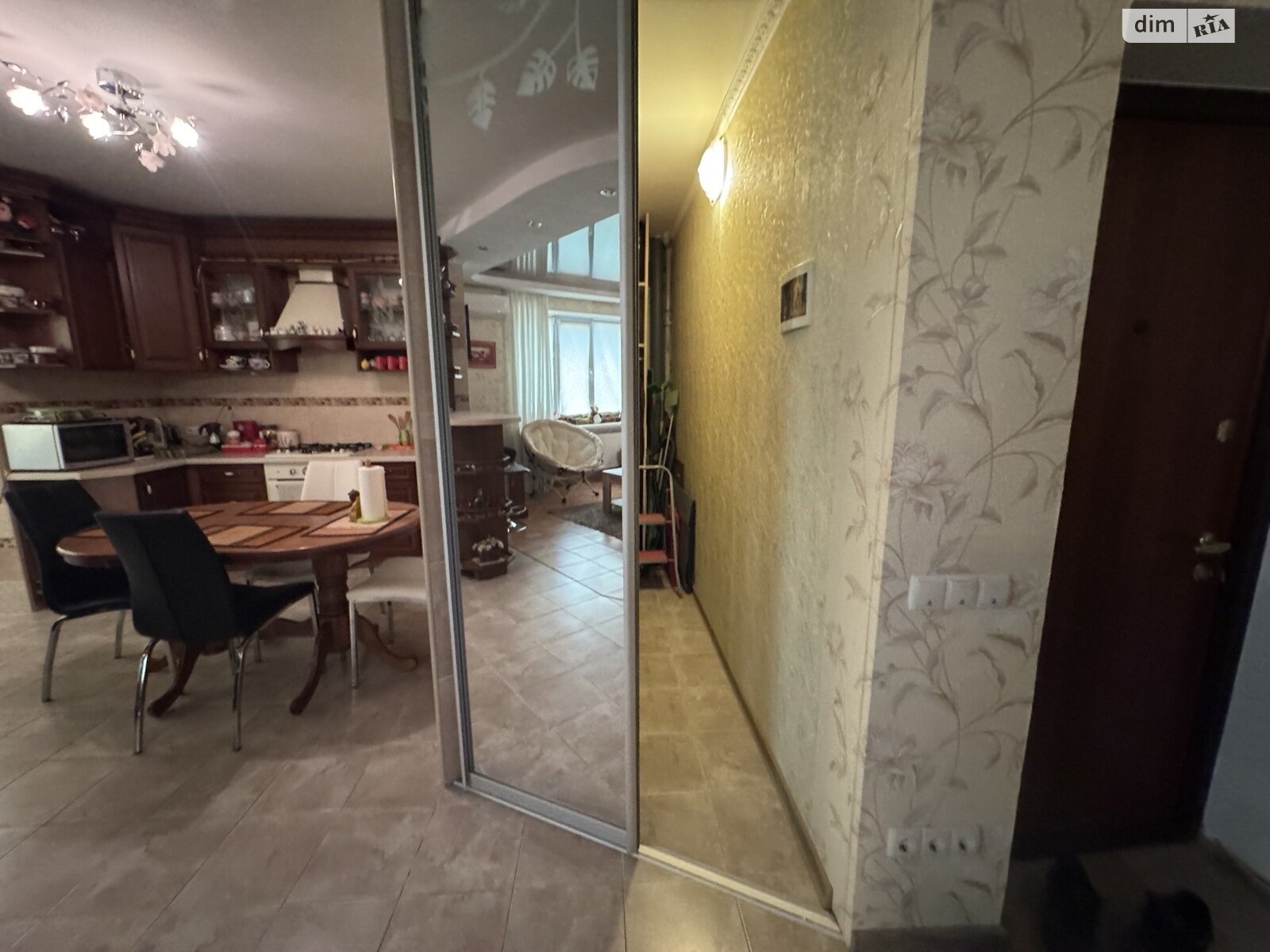 Продаж двокімнатної квартири в Вінниці, на вул. Дубовецька, район Старе місто фото 1 Продаж двокімнатної квартири в Вінниці, на вул. Дубовецька, район Старе місто фото 1