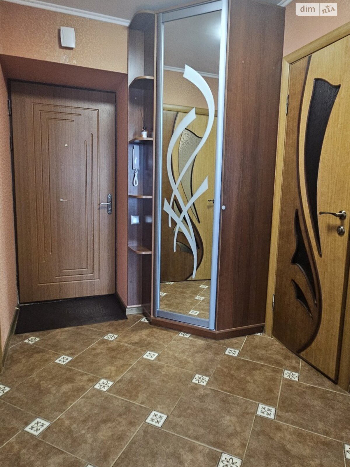 Продаж двокімнатної квартири в Вінниці, на вул. Барвиста, район Старе місто фото 1 Продаж двокімнатної квартири в Вінниці, на вул. Барвиста, район Старе місто фото 1