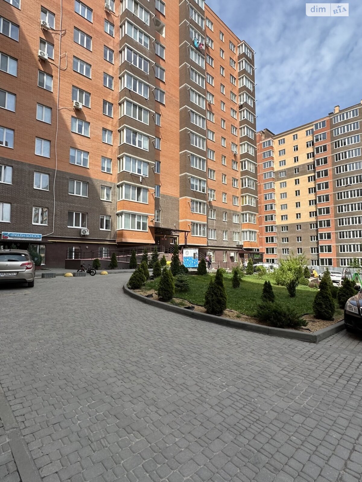 Продажа трехкомнатной квартиры в Виннице, на ул. Марии Примаченко, район Старый город фото 1 Продажа трехкомнатной квартиры в Виннице, на ул. Марии Примаченко, район Старый город фото 1