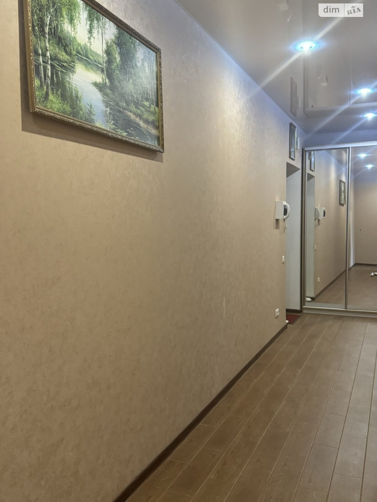 Продаж двокімнатної квартири в Вінниці, на вул. Марії Приймаченко 8Г, район Старе місто фото 1 Продаж двокімнатної квартири в Вінниці, на вул. Марії Приймаченко 8Г, район Старе місто фото 1