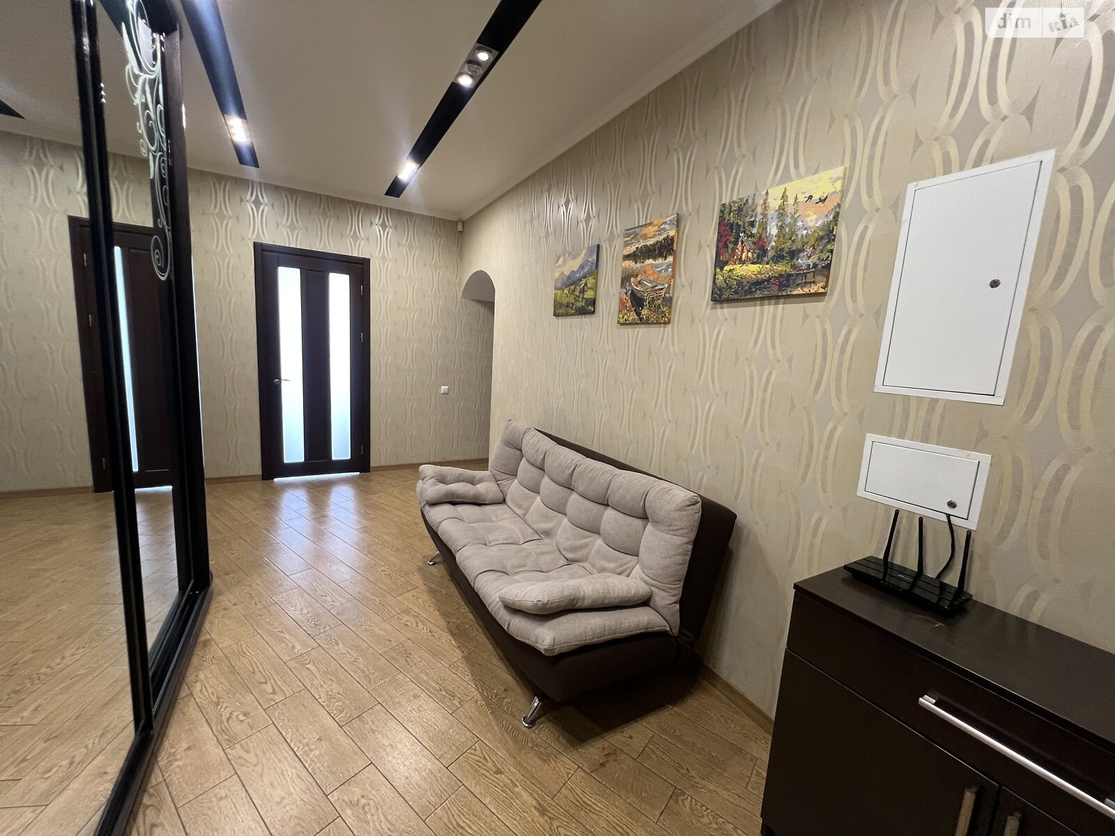 Продаж трикімнатної квартири в Вінниці, на вул. Нагірна 19С, район Старе місто фото 1 Продаж трикімнатної квартири в Вінниці, на вул. Нагірна 19С, район Старе місто фото 1