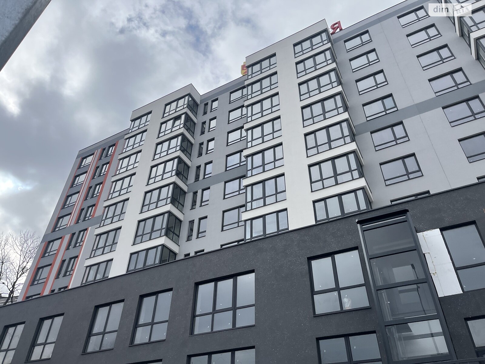 Продажа двухкомнатной квартиры в Виннице, на ул. Привокзальная 30, район Старый город фото 1 Продажа двухкомнатной квартиры в Виннице, на ул. Привокзальная 30, район Старый город фото 1