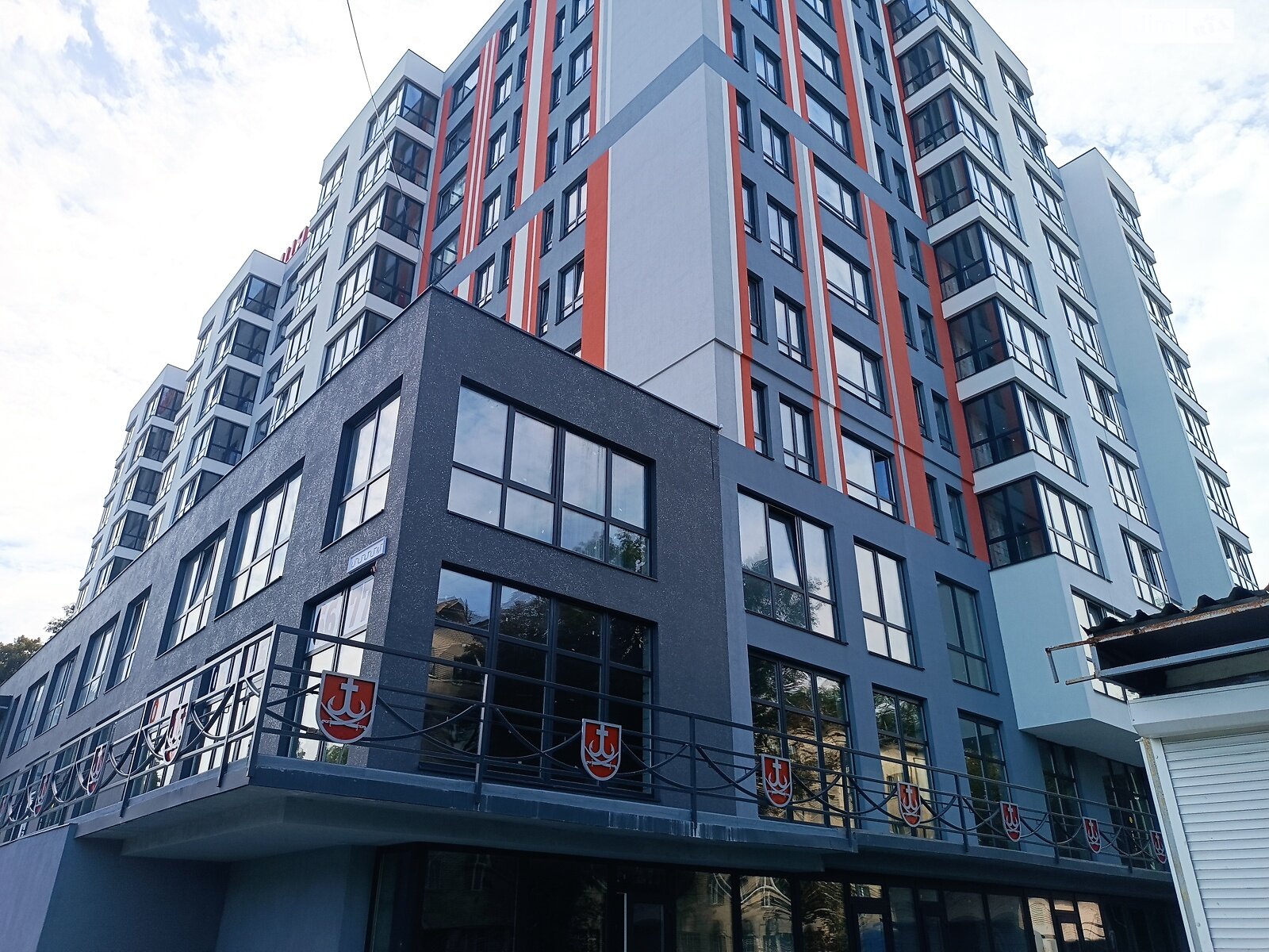 Продаж однокімнатної квартири в Вінниці, на вул. Привокзальна 30, район Старе місто фото 1